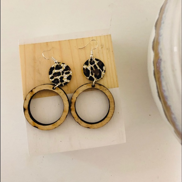 SOLD - Picture 4 of 4